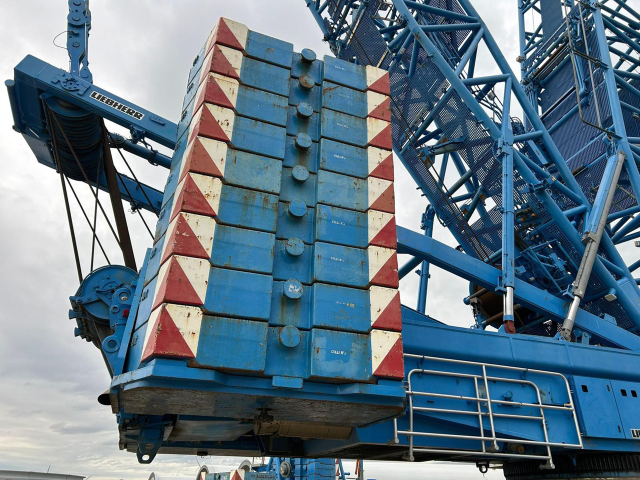 LIEBHERR LR 1600-2 - Crawler crane: picture 5 LIEBHERR LR 1600-2 - Crawler crane: picture 5