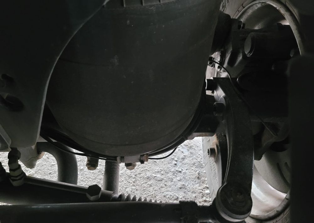 MAN TGX 26.510 oś skrętna do zabudowy - Cab chassis truck: picture 5 MAN TGX 26.510 oś skrętna do zabudowy - Cab chassis truck: picture 5