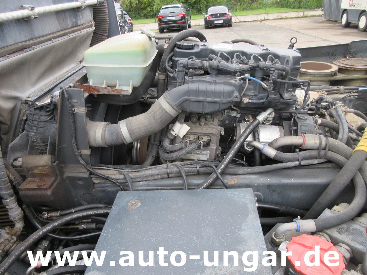 Road sweeper Aebi MFH 5500 Baujahr 2012 Euro 5 Kehrmaschine mit Hochentleerung: picture 7