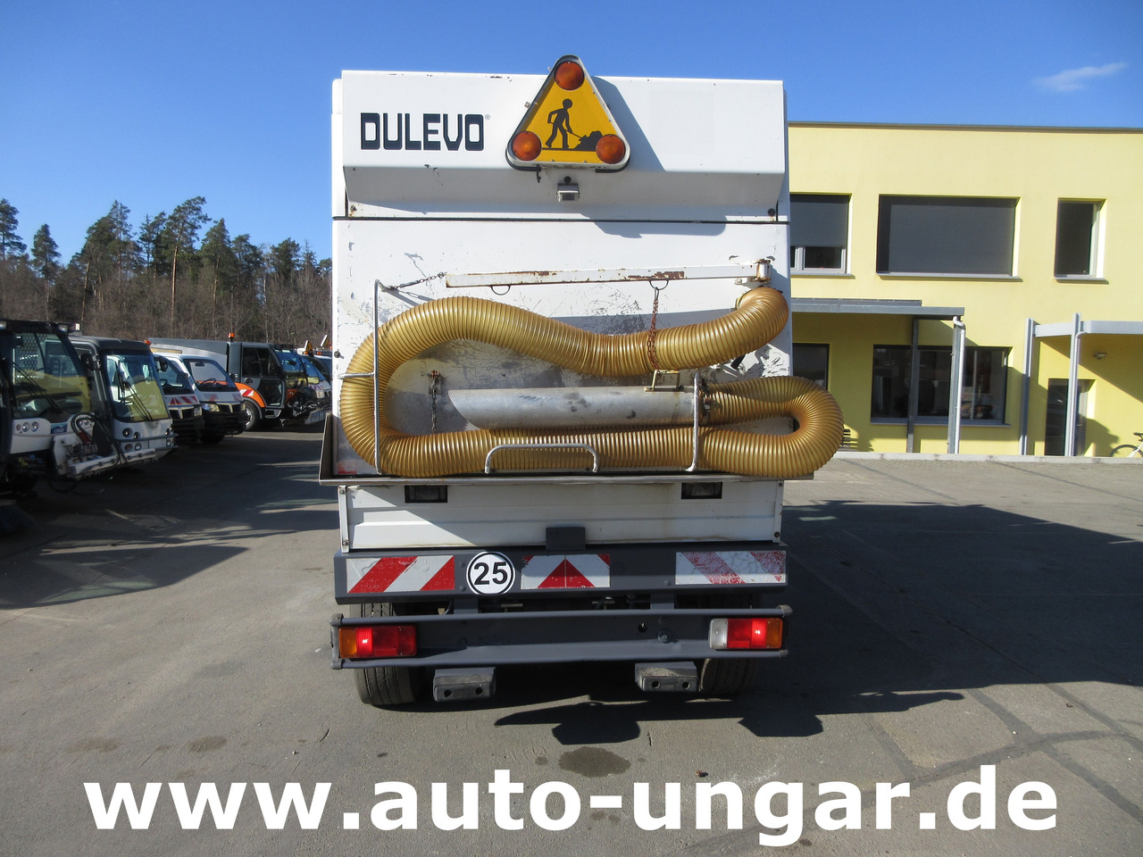 DULEVO 5000 City Hochentleerung Handsaugschlauch Frontbesen 4x4x4 - Road sweeper: picture 4 DULEVO 5000 City Hochentleerung Handsaugschlauch Frontbesen 4x4x4 - Road sweeper: picture 4