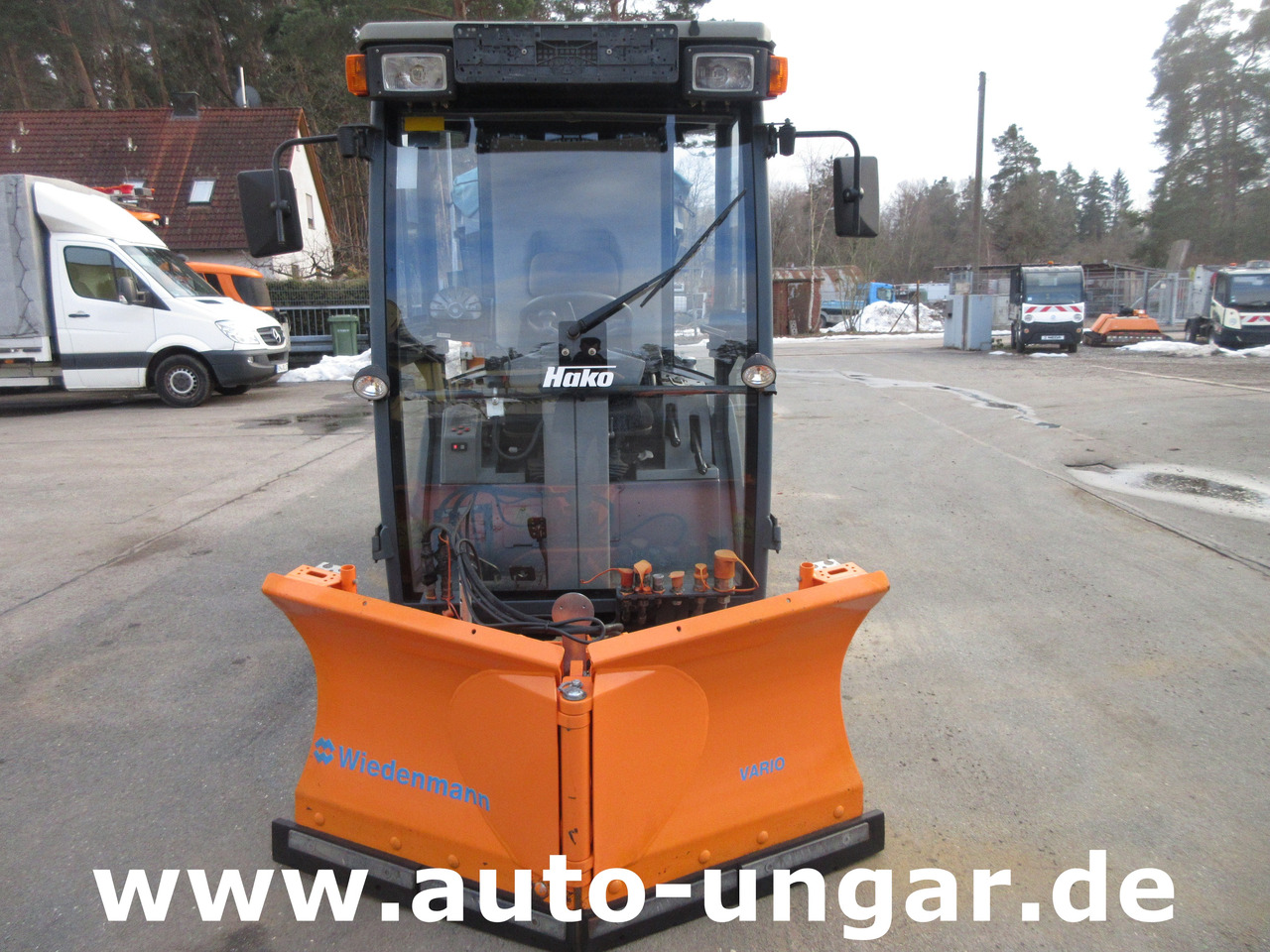 Hako CityMaster CM1200 Winterdienst 4x4 mit Schneepflug und Salzstreuer - Snow removal vehicle: picture 2 Hako CityMaster CM1200 Winterdienst 4x4 mit Schneepflug und Salzstreuer - Snow removal vehicle: picture 2
