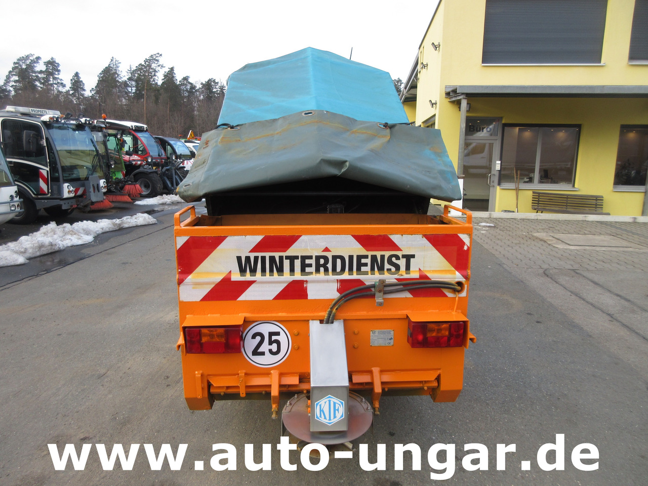 Hako CityMaster CM1200 Winterdienst 4x4 mit Schneepflug und Salzstreuer - Snow removal vehicle: picture 5 Hako CityMaster CM1200 Winterdienst 4x4 mit Schneepflug und Salzstreuer - Snow removal vehicle: picture 5