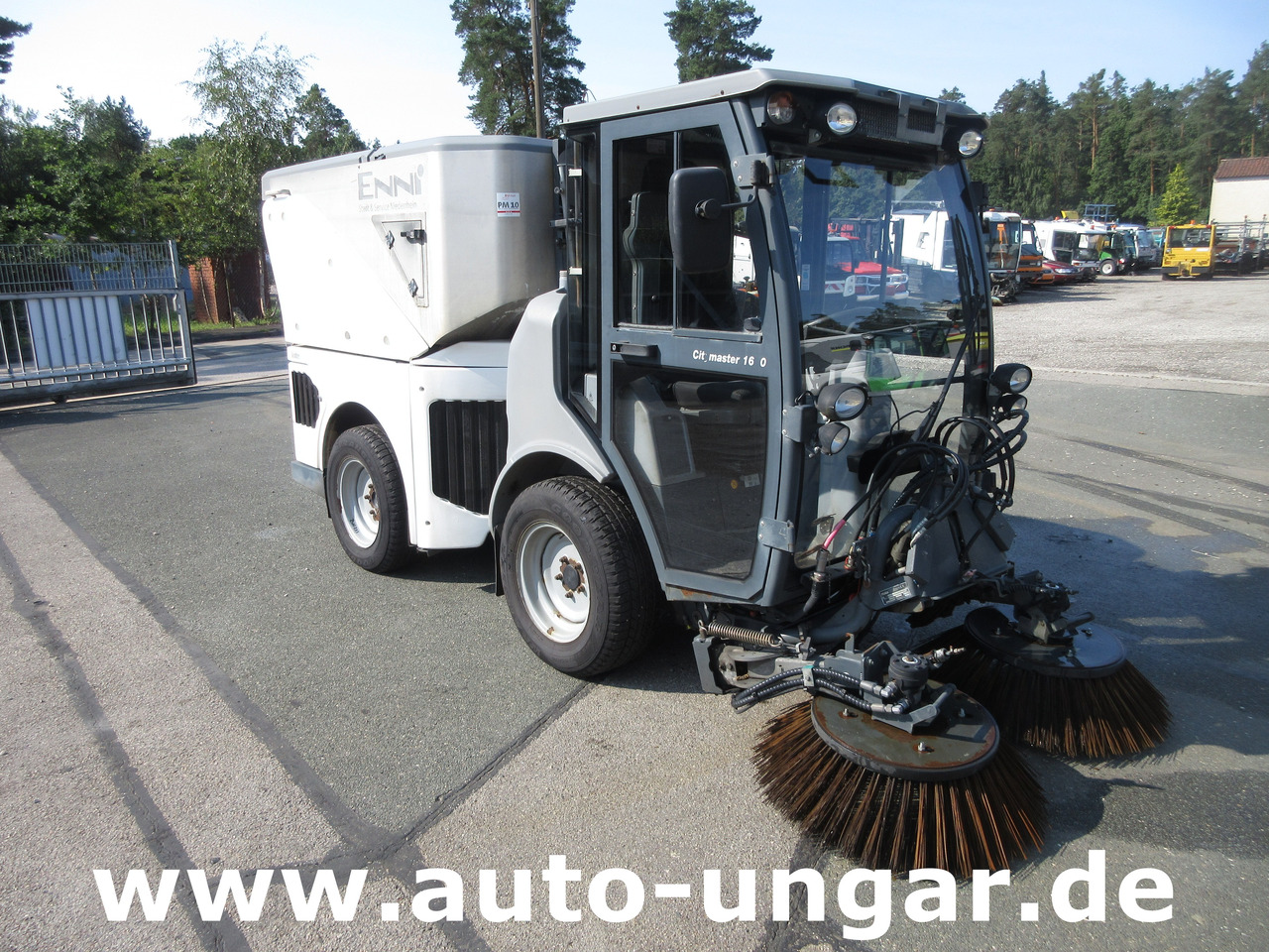 Road sweeper Hako Citymaster CM 1600 4x4 Kehrmaschine mit Kärcher am Heck: picture 1