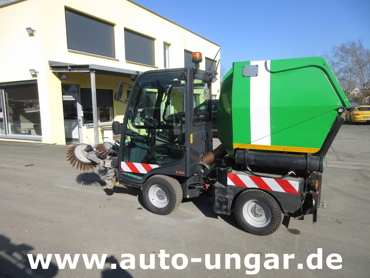 Holder X40 / X45 Baujahr 2017 Knicklenkung Kehraufbau 4x4 Kommunalhydraulik Frontheber - Road sweeper: picture 5 Holder X40 / X45 Baujahr 2017 Knicklenkung Kehraufbau 4x4 Kommunalhydraulik Frontheber - Road sweeper: picture 5