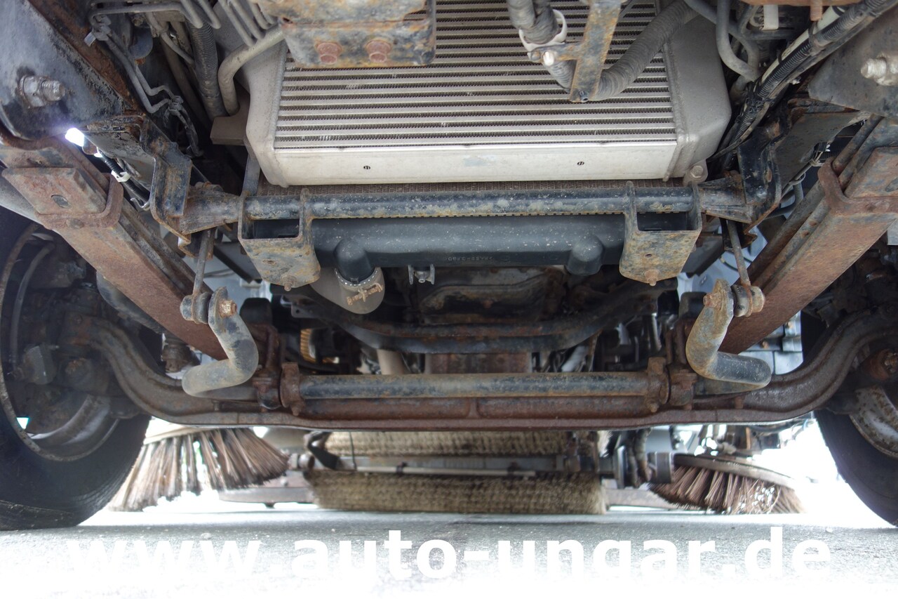 Road sweeper Mitsubishi Fuso Canter 7C15 mit Brock SL 140/2 Kehrmaschine Euro 4: picture 12