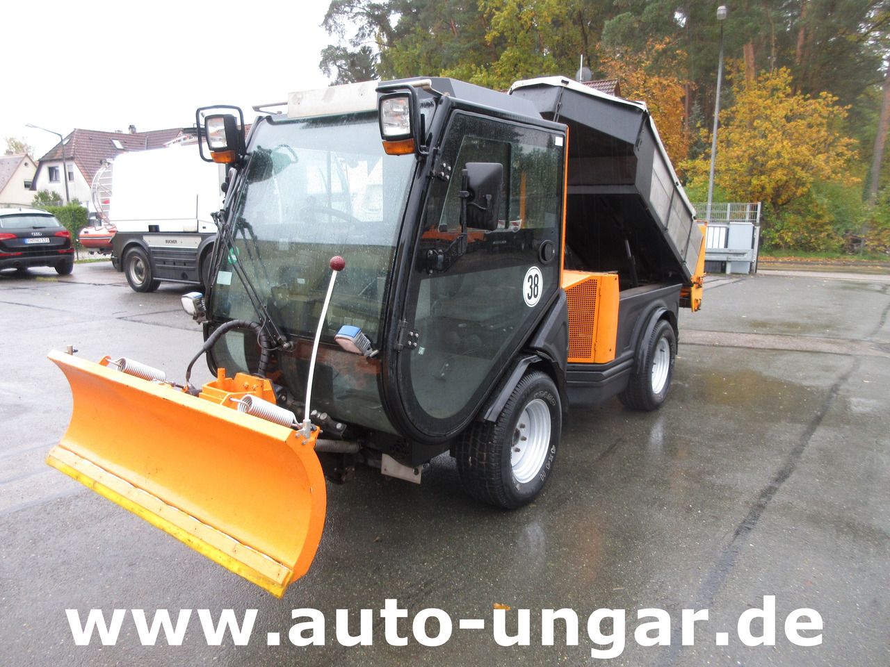 Nilfisk CR3500 CityRanger Multicar Winterdienst Schneepflug und Streuer 4x4 - Snow removal vehicle: picture 2 Nilfisk CR3500 CityRanger Multicar Winterdienst Schneepflug und Streuer 4x4 - Snow removal vehicle: picture 2