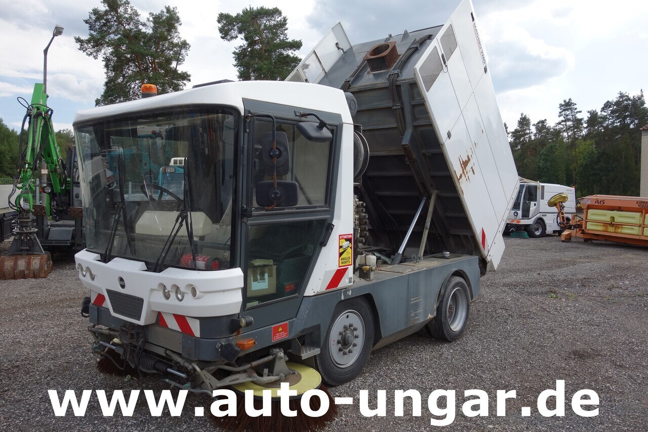 Ravo C540 / 530 Kehrmaschine - Kärcher - Heckabsaugung - Motorschaden - Road sweeper: picture 1 Ravo C540 / 530 Kehrmaschine - Kärcher - Heckabsaugung - Motorschaden - Road sweeper: picture 1