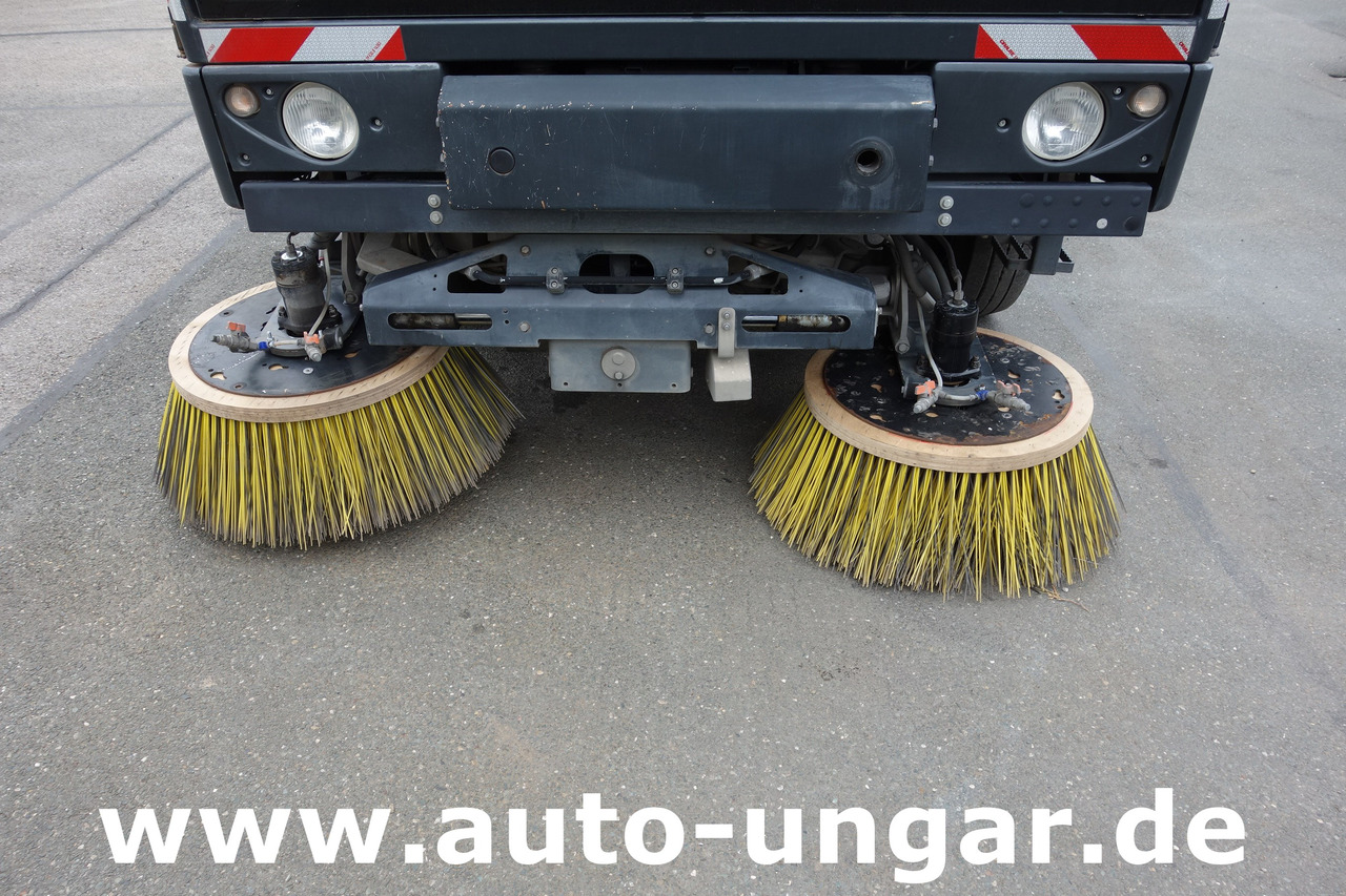 SCHMIDT Cleango 500 EURO 6 Baujahr 2017 Kehrmaschine Straßenkehrmaschine - Road sweeper: picture 4 SCHMIDT Cleango 500 EURO 6 Baujahr 2017 Kehrmaschine Straßenkehrmaschine - Road sweeper: picture 4
