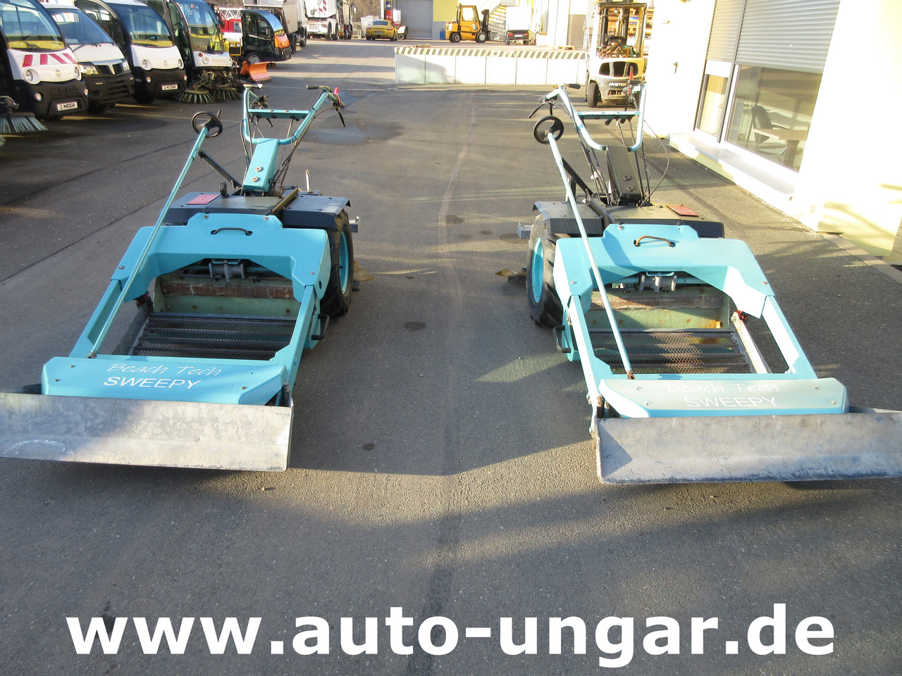 Beachtech Sweepy walk-behind Beachcleaner Strandreiniger Cribleuse de Plage - Utility/ Special vehicle: picture 1 Beachtech Sweepy walk-behind Beachcleaner Strandreiniger Cribleuse de Plage - Utility/ Special vehicle: picture 1