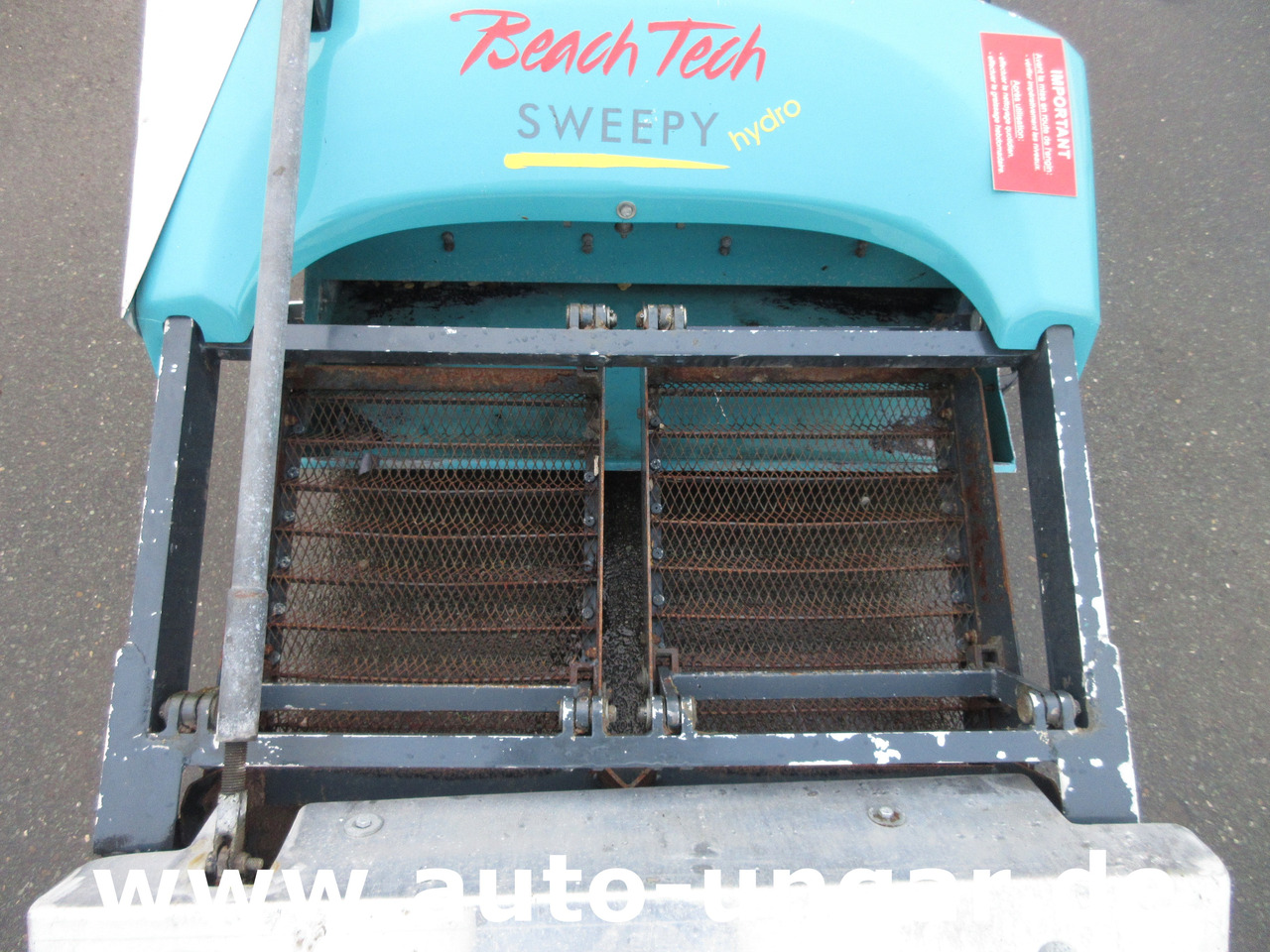Kässbohrer BeachTech Sweepy Hydro Baujahr 2012 Strandreiniger Beachcleaner Cribleuse de Plage - Utility/ Special vehicle: picture 5 Kässbohrer BeachTech Sweepy Hydro Baujahr 2012 Strandreiniger Beachcleaner Cribleuse de Plage - Utility/ Special vehicle: picture 5