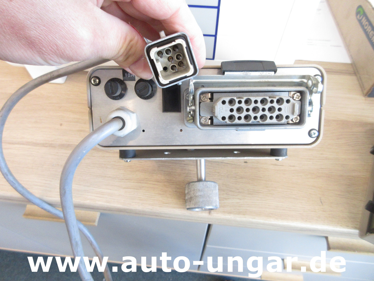 Küpper-Weisser Pietsch Bucher Gmeiner Bedienpult Salzstreuer - Utility/ Special vehicle: picture 5 Küpper-Weisser Pietsch Bucher Gmeiner Bedienpult Salzstreuer - Utility/ Special vehicle: picture 5