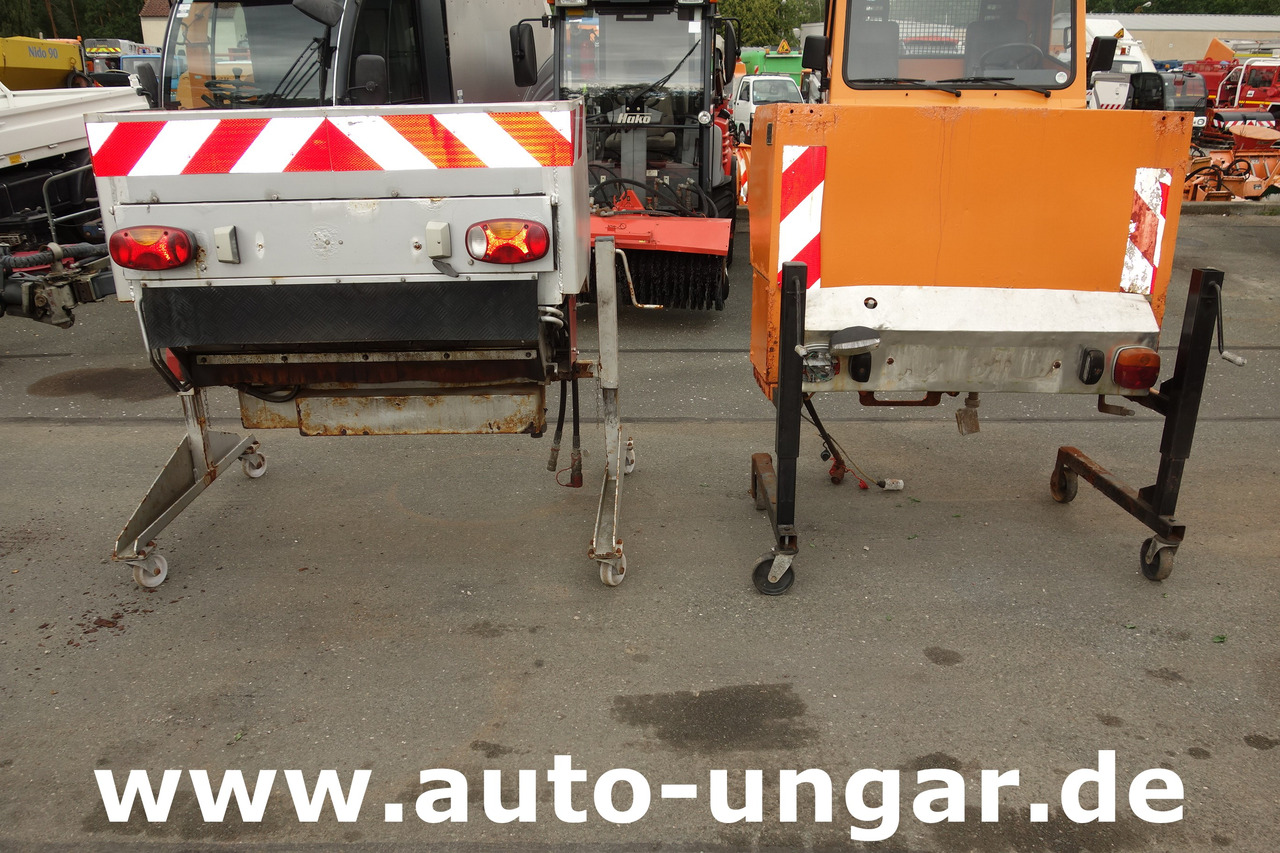 Multicar Kiefer - Bertsche Heckanbaustreuer für Multicar Boki Ladog Hansa Winterdienst - Utility/ Special vehicle: picture 1 Multicar Kiefer - Bertsche Heckanbaustreuer für Multicar Boki Ladog Hansa Winterdienst - Utility/ Special vehicle: picture 1