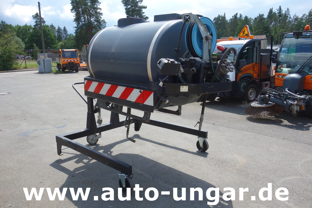 NILFISK CR3500 Wasserfass mit Pumpe + Schlauchhaspel Schmidt Multigo Schwemmaufbau - Utility/ Special vehicle: picture 1 NILFISK CR3500 Wasserfass mit Pumpe + Schlauchhaspel Schmidt Multigo Schwemmaufbau - Utility/ Special vehicle: picture 1