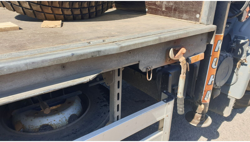 DAF LF55.220 - Curtainsider truck, Crane truck: picture 5 DAF LF55.220 - Curtainsider truck, Crane truck: picture 5