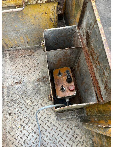 Schwing 25m BPL 601 +6x6 Tatra 815 (DOCS/KFZ MACHINE +1 no docs/kein kfz - Stationary concrete pump: picture 4 Schwing 25m BPL 601 +6x6 Tatra 815 (DOCS/KFZ MACHINE +1 no docs/kein kfz - Stationary concrete pump: picture 4