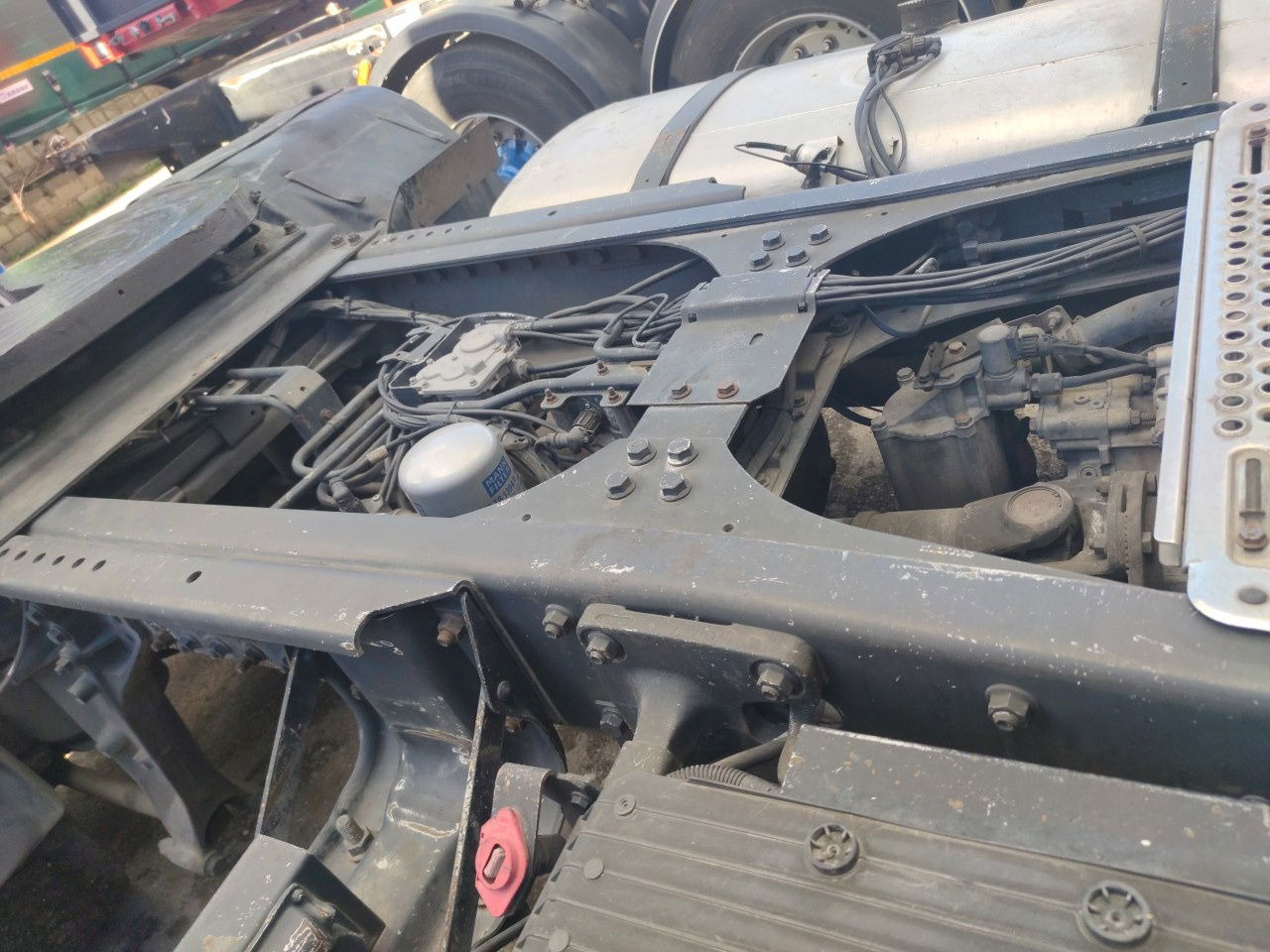 Tractor unit DAF 85.410 CF85 410: picture 6