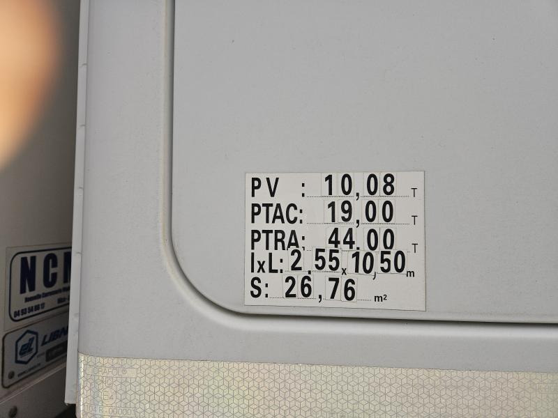 Iveco Stralis 360 - Curtainsider truck: picture 2 Iveco Stralis 360 - Curtainsider truck: picture 2