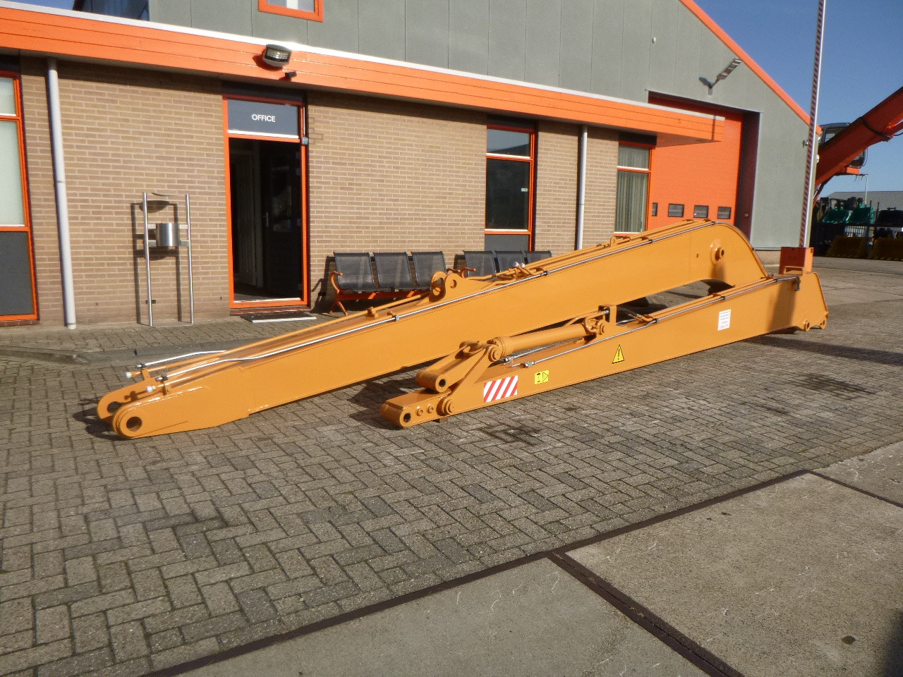 CASE CX210B/CX210C Long reach front - Boom for Excavator: picture 1 CASE CX210B/CX210C Long reach front - Boom for Excavator: picture 1