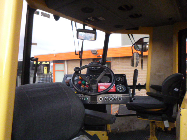 Road roller DYNAPAC CC722: picture 26