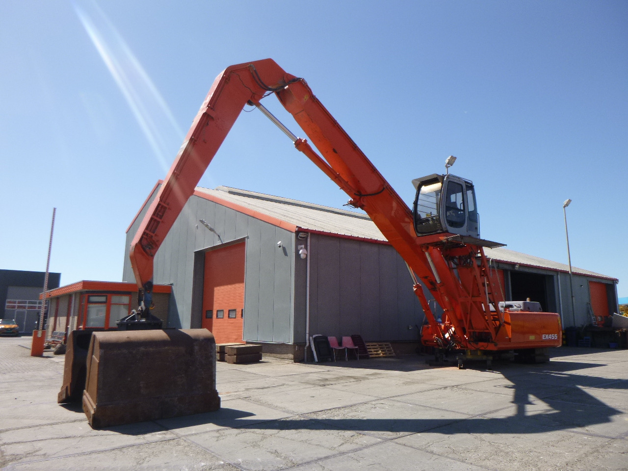 FIAT-HITACHI EX455 Stationary dock/ship material handler - Waste/ Industry handler: picture 1 FIAT-HITACHI EX455 Stationary dock/ship material handler - Waste/ Industry handler: picture 1