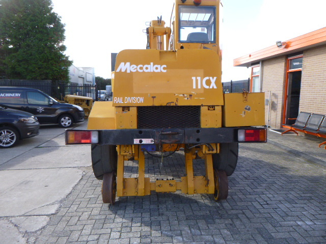 Wheel excavator MECALAC MECALAC 11 CX MEWP ROAD RAIL DIVISION: picture 7