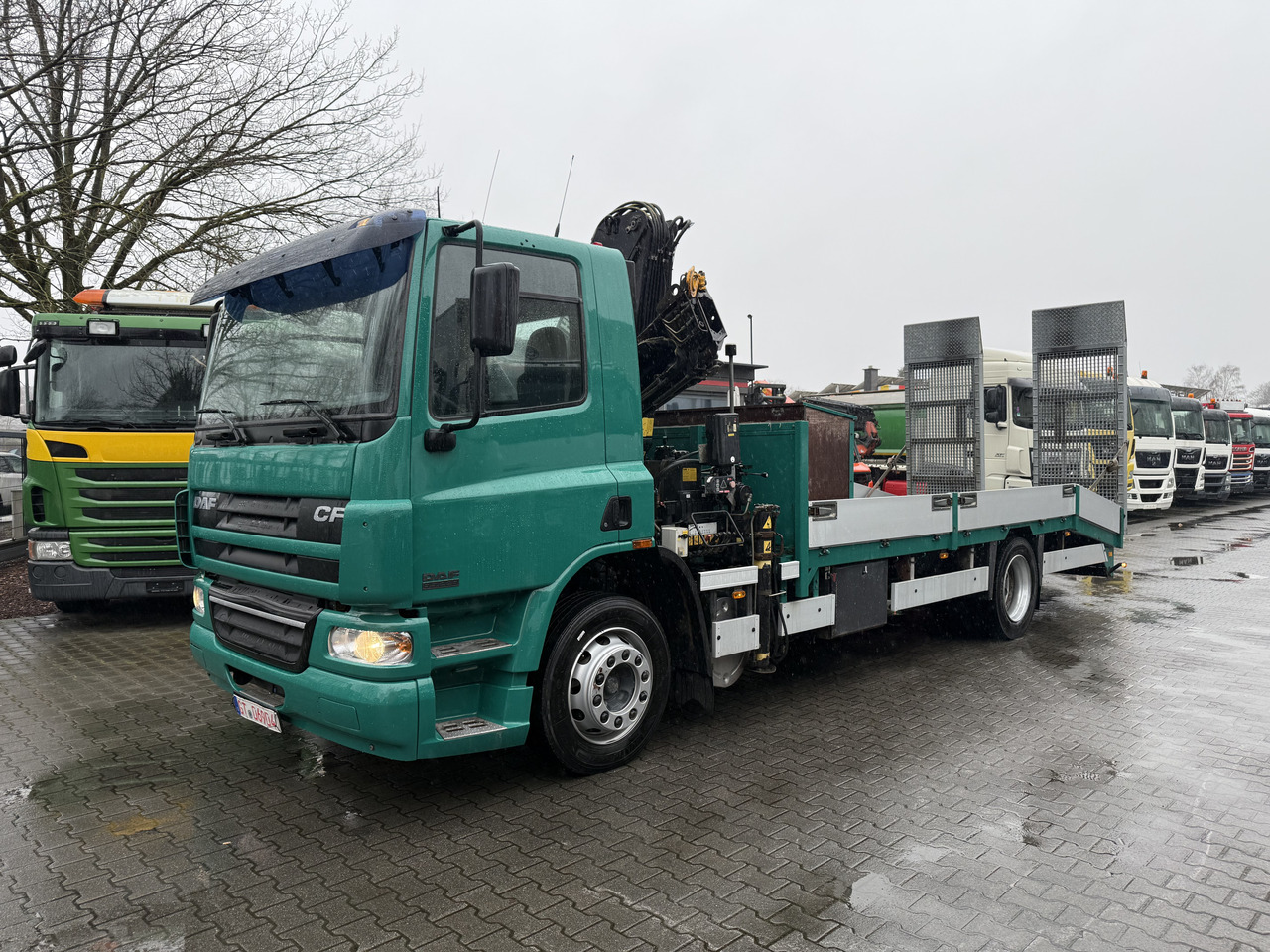 Daf CF220 Maschinentransporter Kran Hiab 102 - Dropside/ Flatbed truck, Crane truck: picture 1 Daf CF220 Maschinentransporter Kran Hiab 102 - Dropside/ Flatbed truck, Crane truck: picture 1