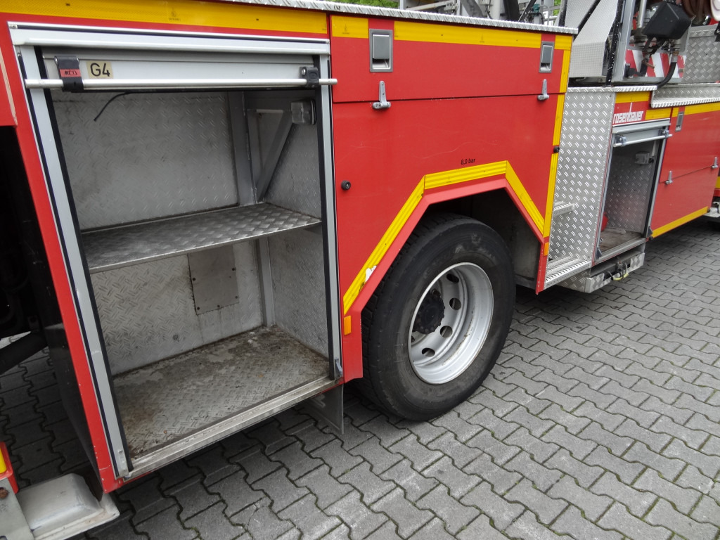 MAN L2000 18.284 Feuerwehr Bronto Skylift 27 Meter - Truck mounted aerial platform: picture 5 MAN L2000 18.284 Feuerwehr Bronto Skylift 27 Meter - Truck mounted aerial platform: picture 5