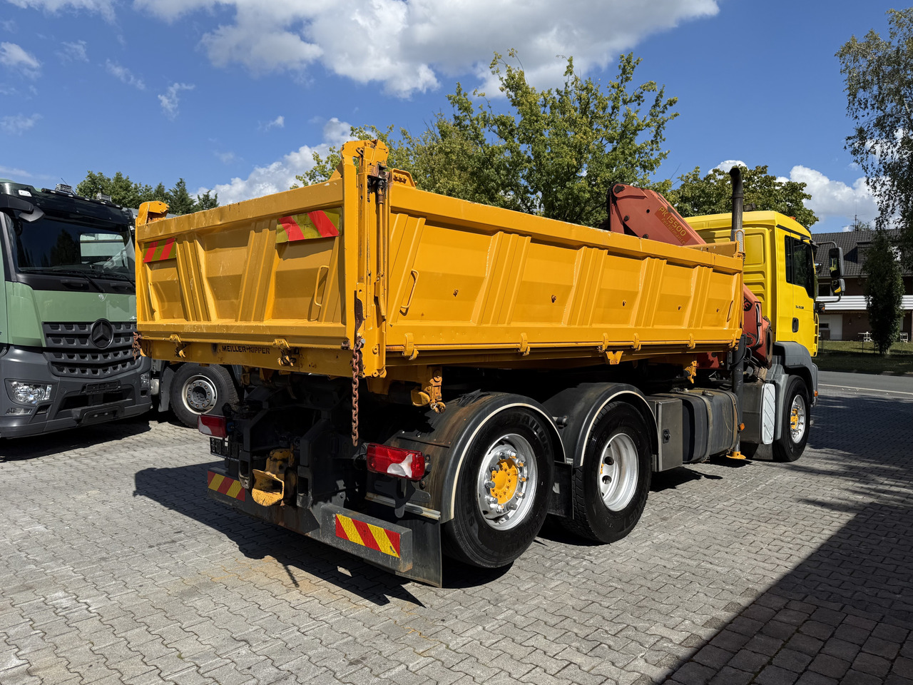 Leasing of MAN TGA 26.360 6X2 Kipper Kran Palfinger 15500 MAN TGA 26.360 6X2 Kipper Kran Palfinger 15500: picture 11