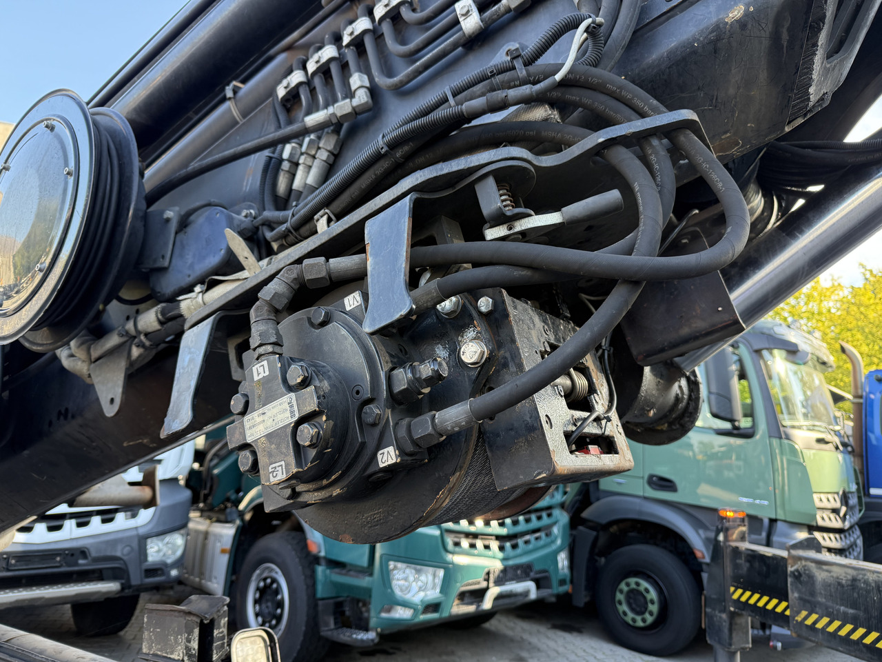 MAN TGX 26.480 6X2 Hiab 422 Bj 2017 bis 30 Meter - Crane truck, Dropside/ Flatbed truck: picture 5 MAN TGX 26.480 6X2 Hiab 422 Bj 2017 bis 30 Meter - Crane truck, Dropside/ Flatbed truck: picture 5