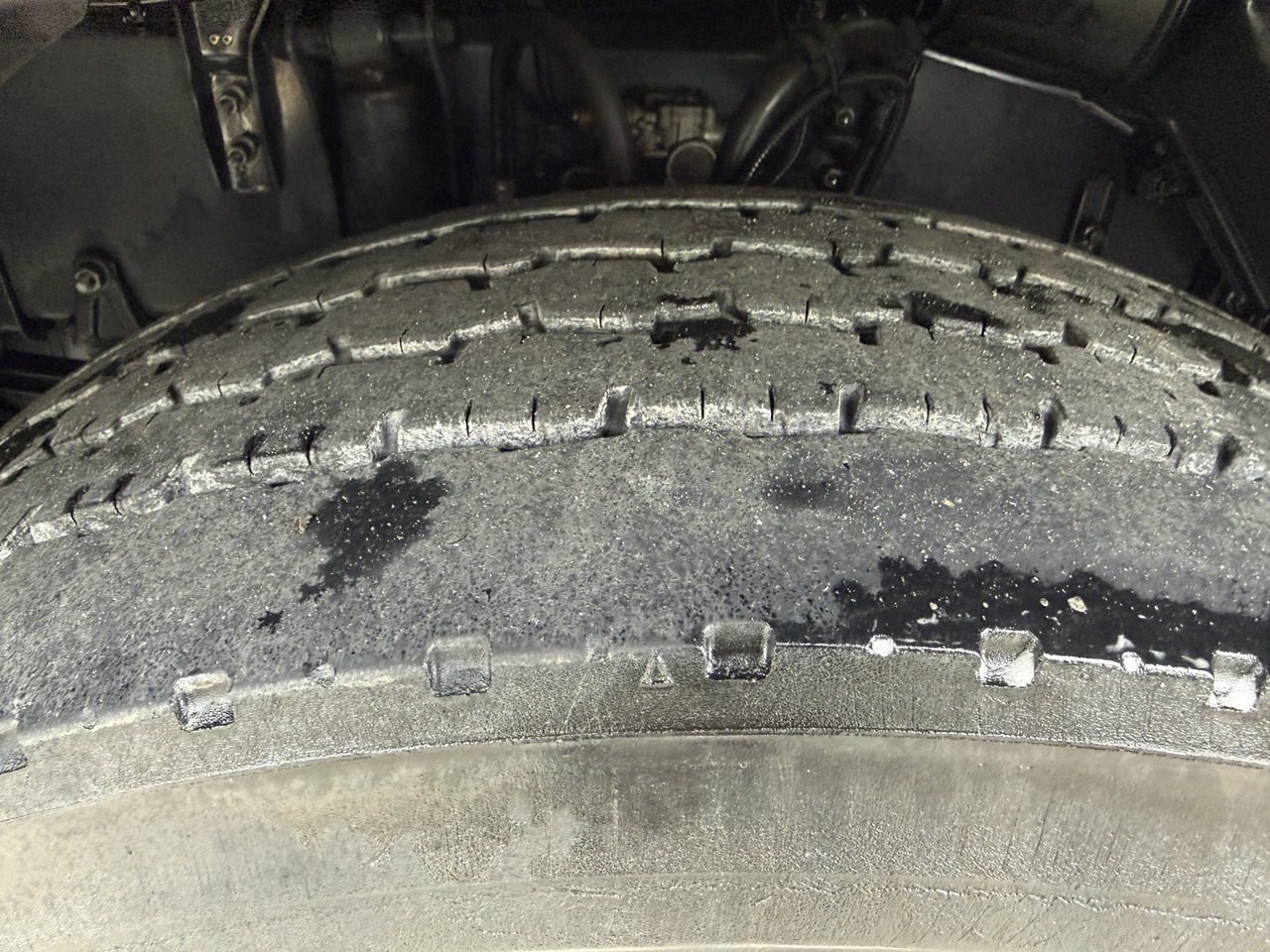 Scania P320 4X2 - Curtainsider truck: picture 4 Scania P320 4X2 - Curtainsider truck: picture 4