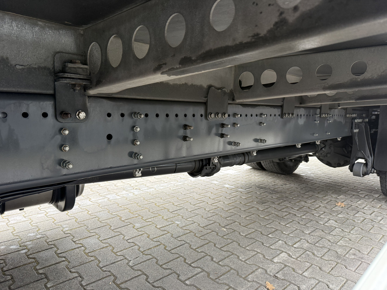 Scania P320 4X2 Modell 2020 - Curtainsider truck: picture 2 Scania P320 4X2 Modell 2020 - Curtainsider truck: picture 2