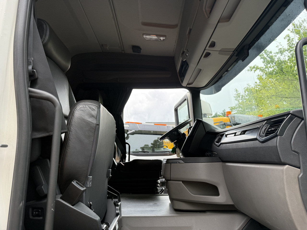 Scania R500 6X2 Next Generation - Cab chassis truck: picture 5 Scania R500 6X2 Next Generation - Cab chassis truck: picture 5