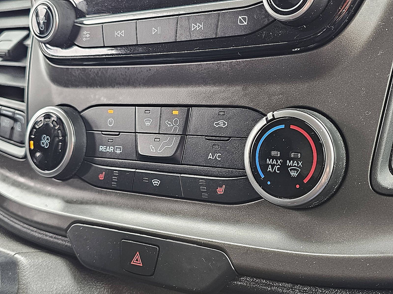 Small van Ford Transit Custom 2.0 L1H1 Navi Euro6: picture 10 Small van Ford Transit Custom 2.0 L1H1 Navi Euro6: picture 10