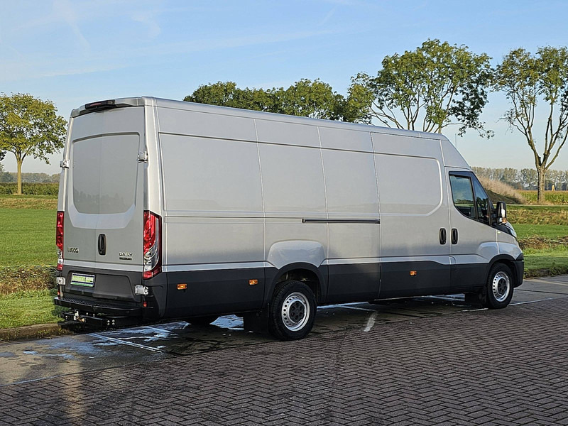 Iveco Daily 35S18 AC AUTOMAAT 3.0 LTR - Panel van: picture 3 Iveco Daily 35S18 AC AUTOMAAT 3.0 LTR - Panel van: picture 3