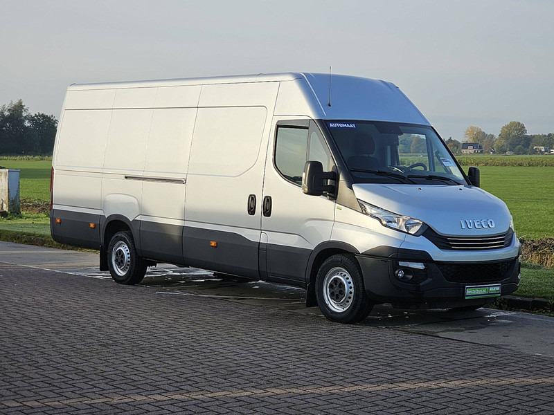 Iveco Daily 35S18 AC AUTOMAAT 3.0 LTR - Panel van: picture 5 Iveco Daily 35S18 AC AUTOMAAT 3.0 LTR - Panel van: picture 5