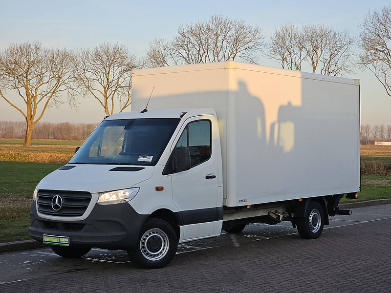 Mercedes-Benz Sprinter 316 Bakwagen Laadklep! - Box van: picture 2 Mercedes-Benz Sprinter 316 Bakwagen Laadklep! - Box van: picture 2