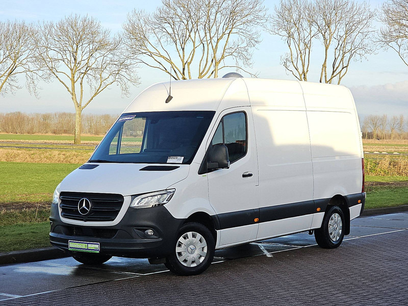 Mercedes-Benz Sprinter 317 L2H2 LED MBUX10 RWD! - Panel van: picture 2 Mercedes-Benz Sprinter 317 L2H2 LED MBUX10 RWD! - Panel van: picture 2