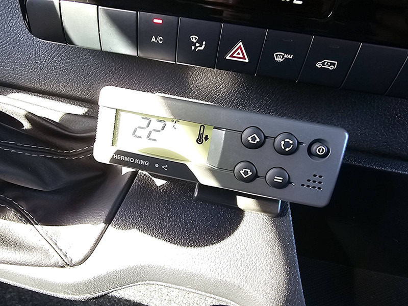 Refrigerated van Mercedes-Benz Sprinter 317 L3H2 Maxi Vries/Koel: picture 13