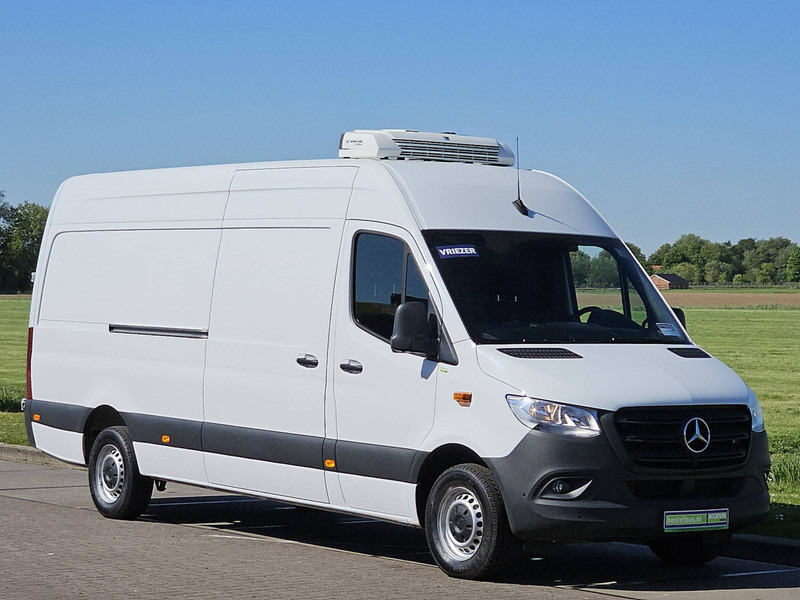 Refrigerated van Mercedes-Benz Sprinter 317 L3H2 Maxi Vries/Koel: picture 5