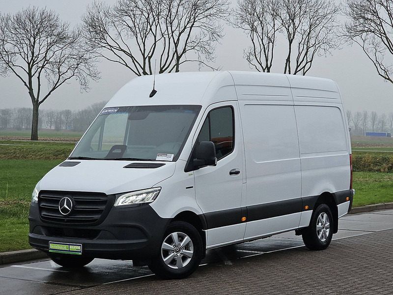 Mercedes-Benz eSprinter 320 L2H2 300 km WLTP LED - Panel van, Electric van: picture 2 Mercedes-Benz eSprinter 320 L2H2 300 km WLTP LED - Panel van, Electric van: picture 2