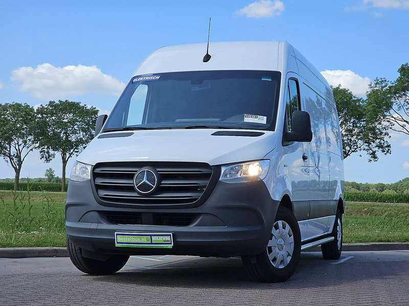 Mercedes-Benz eSprinter  L2H2 35 KWH - Panel van, Electric van: picture 1 Mercedes-Benz eSprinter  L2H2 35 KWH - Panel van, Electric van: picture 1