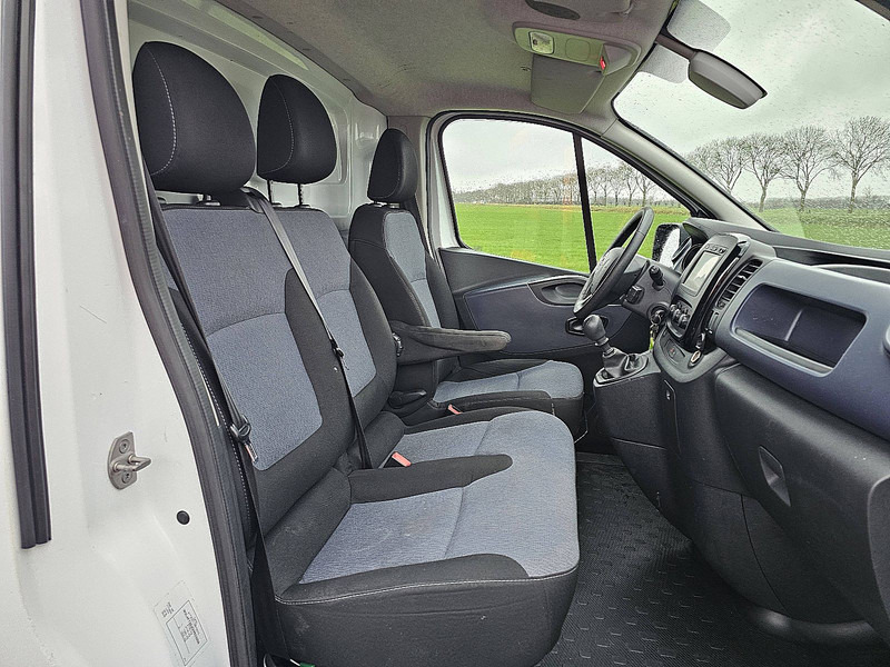 Small van Opel Vivaro: picture 7 Small van Opel Vivaro: picture 7