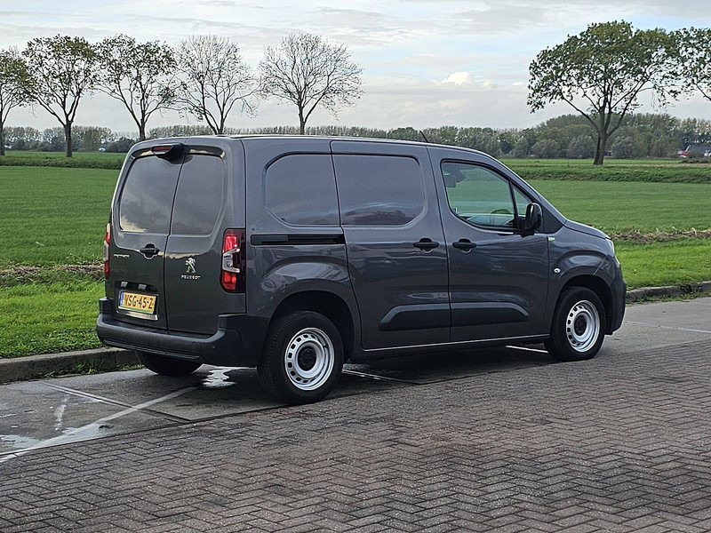 Peugeot Partner  1.5 BHDI 102 - Box van: picture 3 Peugeot Partner  1.5 BHDI 102 - Box van: picture 3