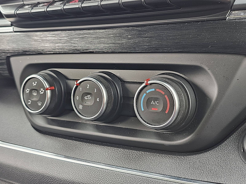 Minibus, Passenger van Renault Trafic 2.0 DCI ac aut. 9 pers EURO6: picture 10 Minibus, Passenger van Renault Trafic 2.0 DCI ac aut. 9 pers EURO6: picture 10