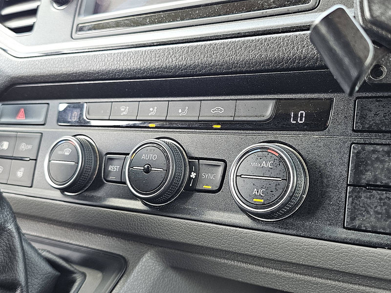 Panel van Volkswagen Crafter 35 2.0 ac automaat EURO6: picture 10