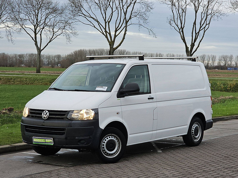 Volkswagen Transporter 2.0 TDI - Small van: picture 2 Volkswagen Transporter 2.0 TDI - Small van: picture 2