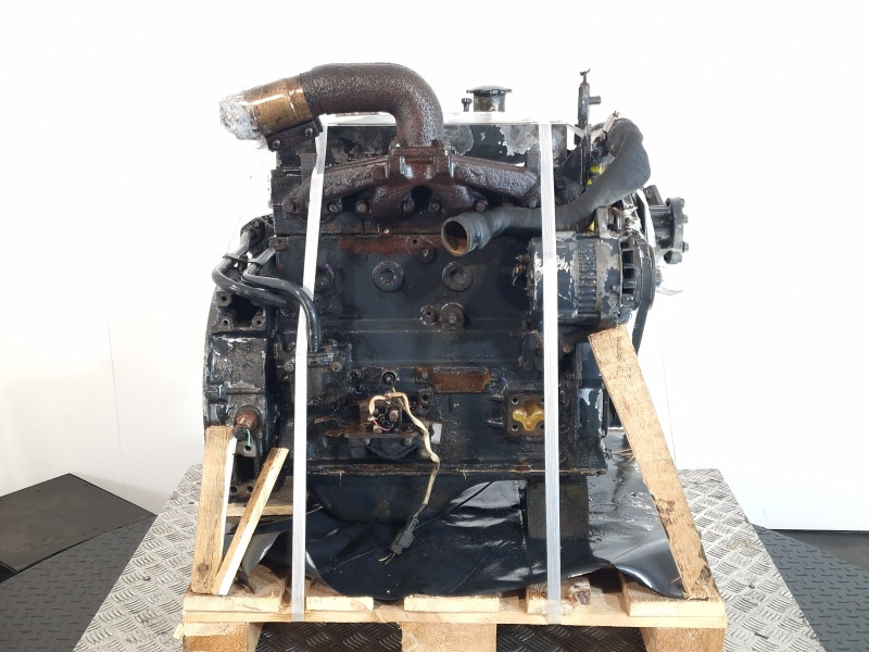 Komatsu 4D95LE-2 Engine (Plant) - Engine for Construction machinery: picture 3 Komatsu 4D95LE-2 Engine (Plant) - Engine for Construction machinery: picture 3