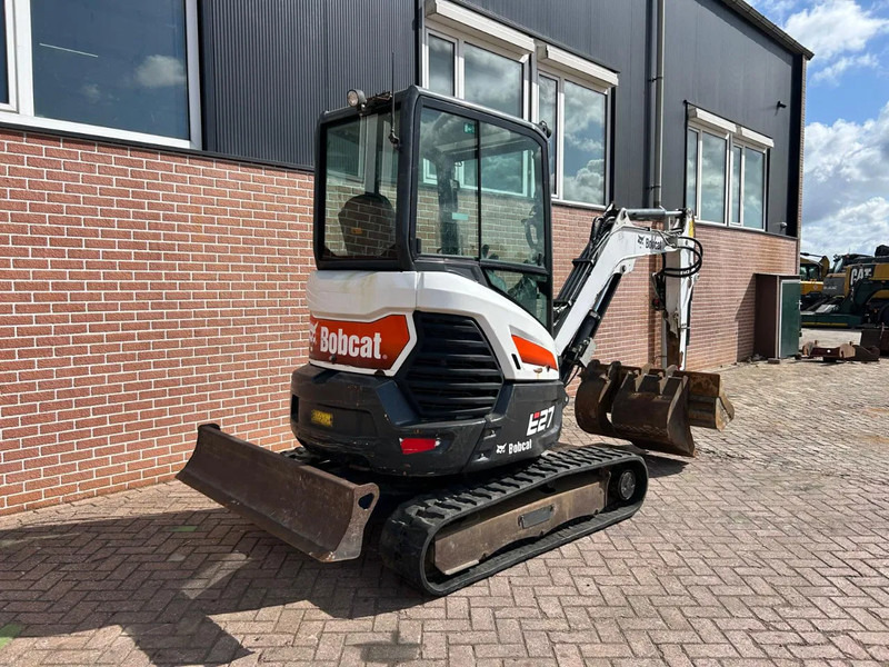 Bobcat E27 - Mini excavator: picture 5 Bobcat E27 - Mini excavator: picture 5