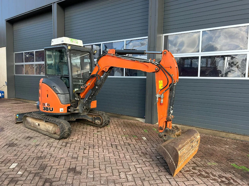 Hitachi ZX38U-5A CLR - Mini excavator: picture 2 Hitachi ZX38U-5A CLR - Mini excavator: picture 2