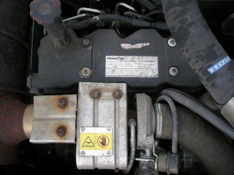 Wheel excavator Komatsu PW140-7: picture 7